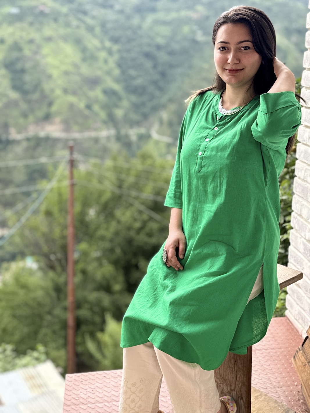 SOLID GREEN