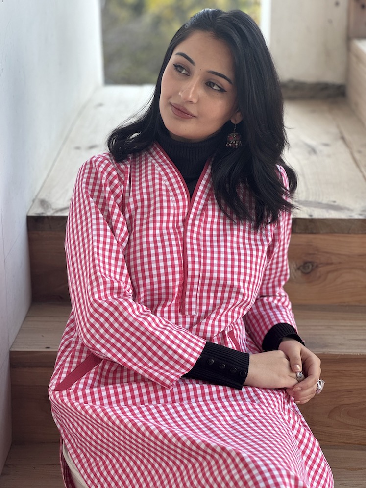 PRETTY CHECKS
