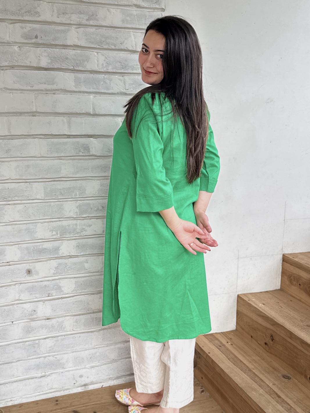 SOLID GREEN