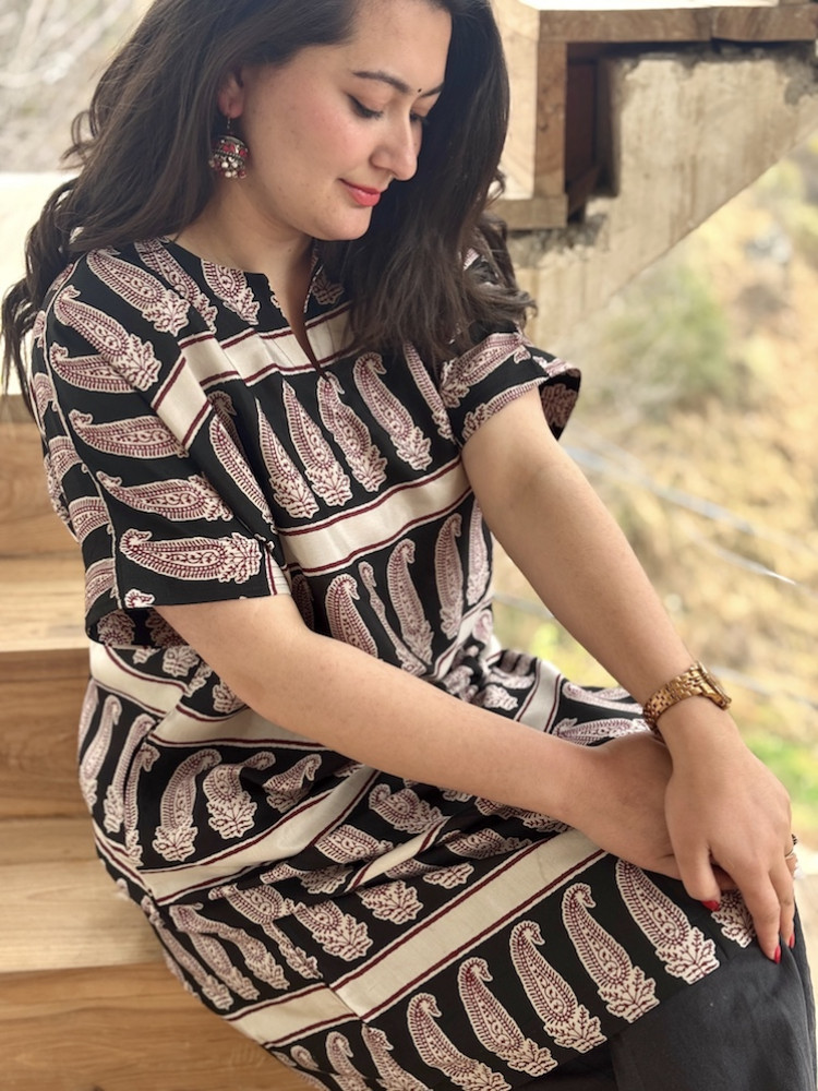 Image of PAISLEY LOVE