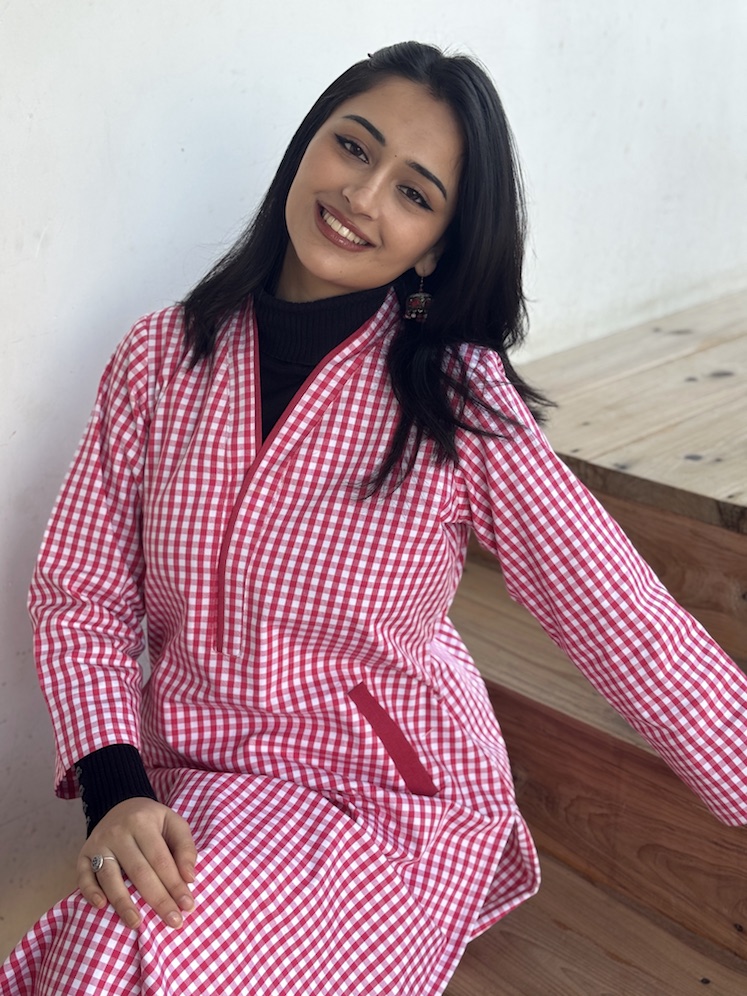 PRETTY CHECKS