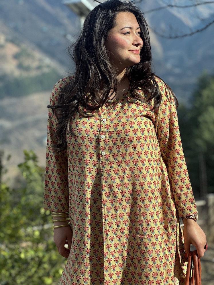 SUBTLE GREEN FLORALS