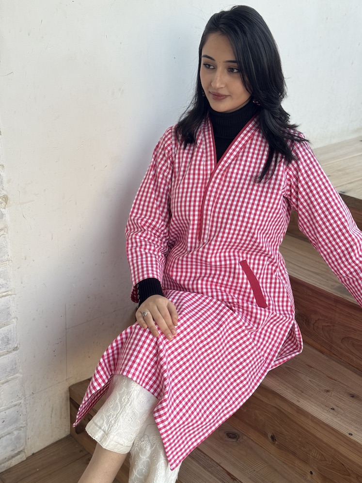 PRETTY CHECKS