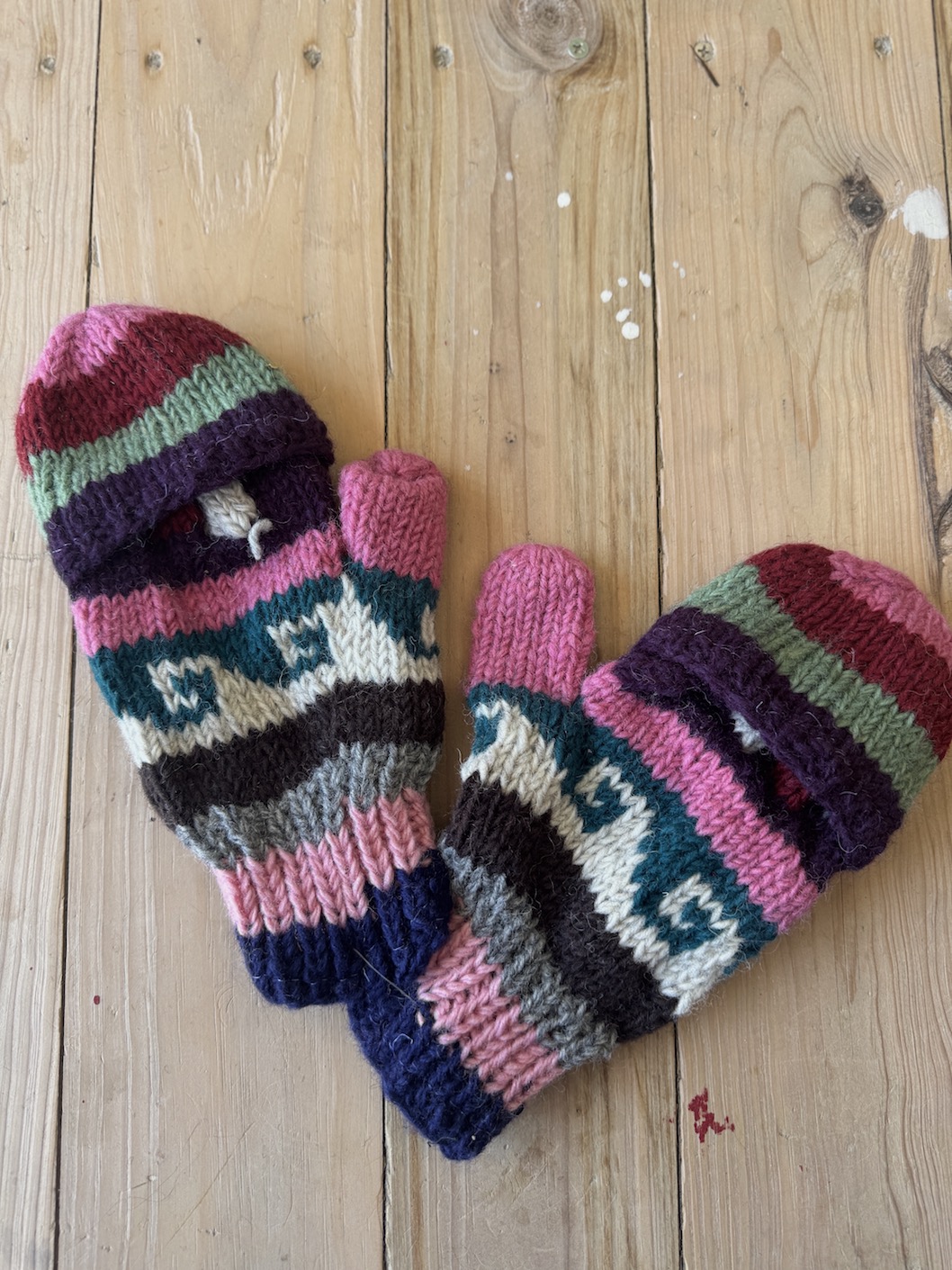 Sheep wool gloves with fleece lining 2