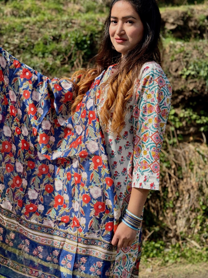 Blue chanderi dupatta