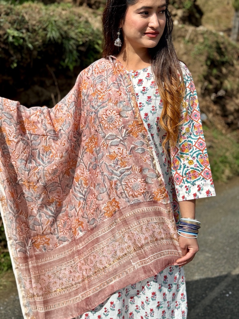 Peachish brown chanderi dupatta