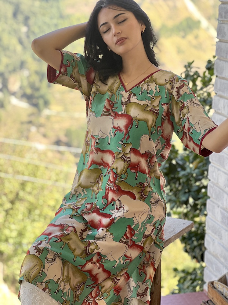 Pichwai modal relaxed fit kurta