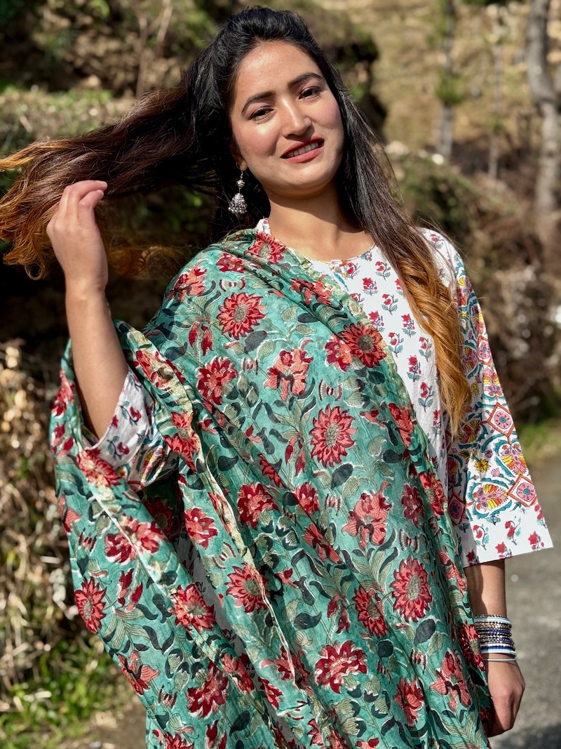 Teal green chanderi dupatta