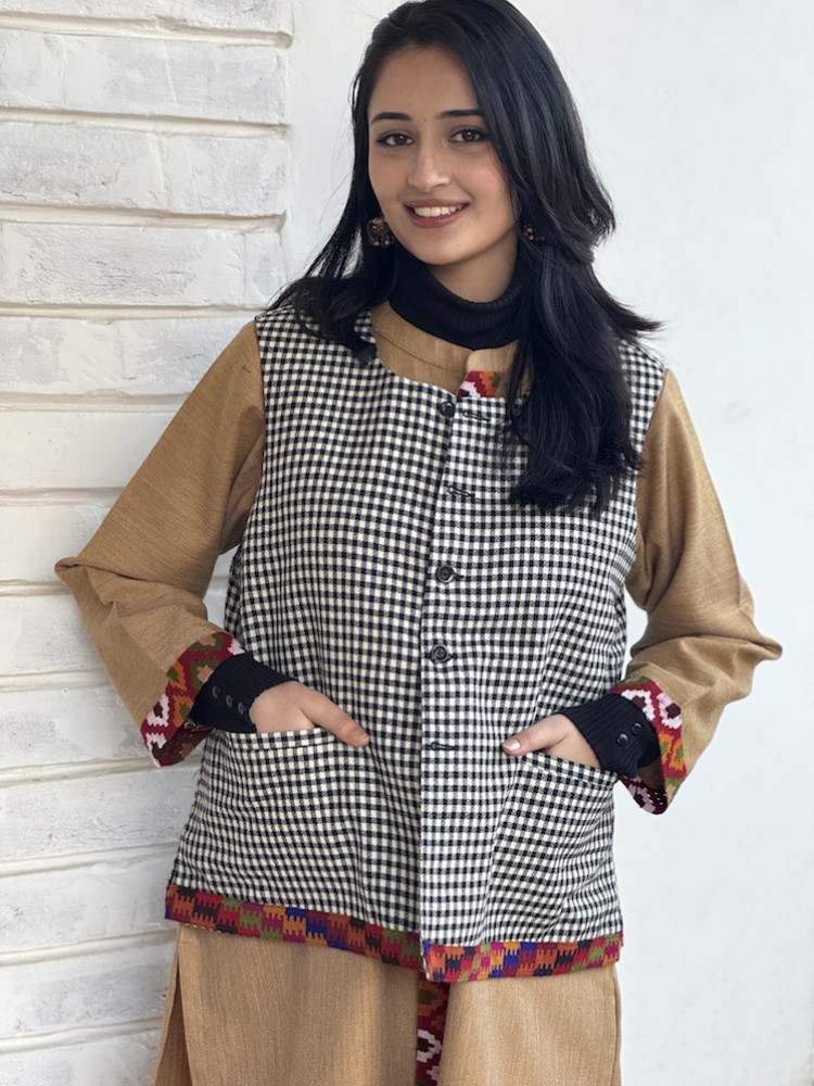 Image of Himachali pure wool straight jacket 3