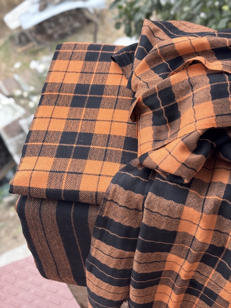 Check pure wool suit