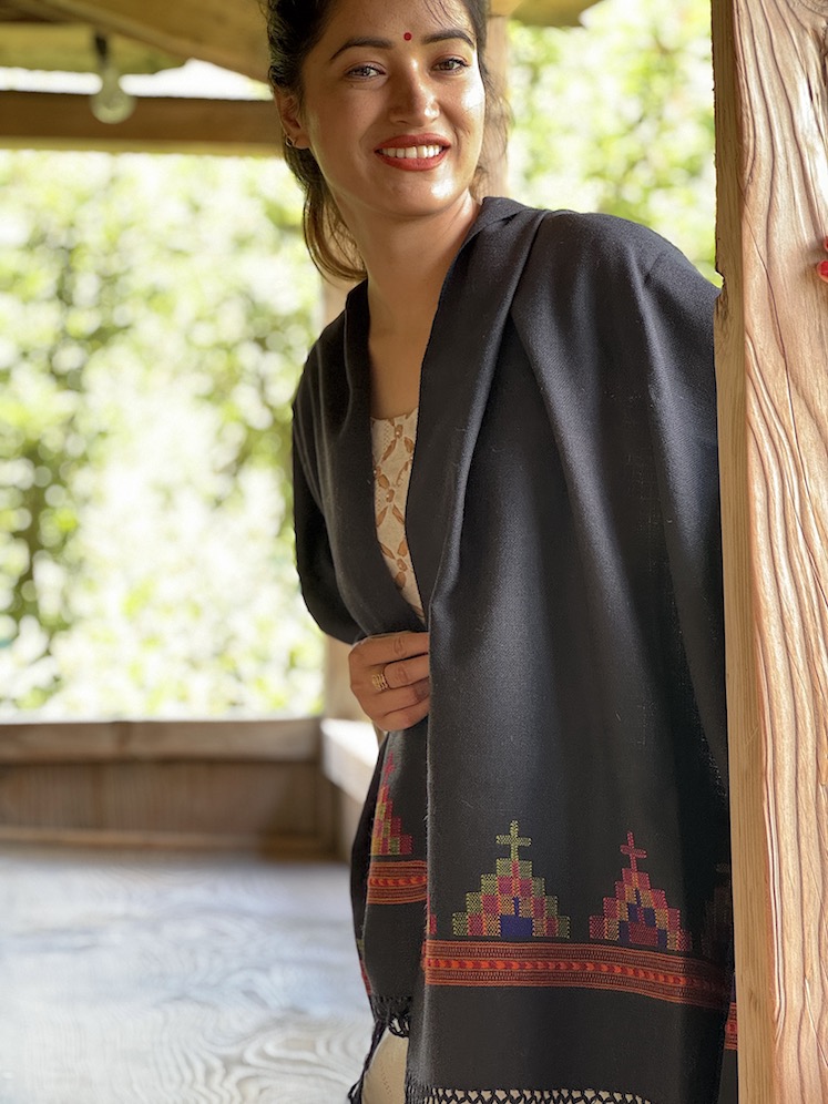 Black pure wool stupa stole