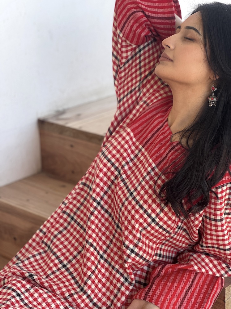 Check me RED Himachali pheran