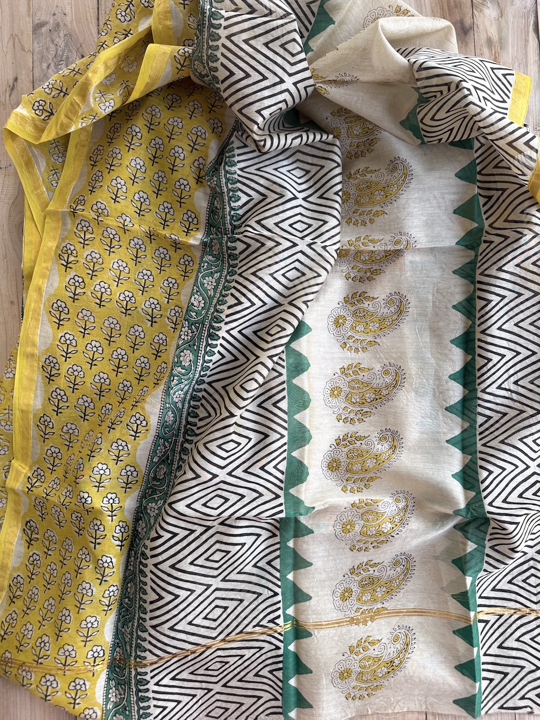 Handblocked chanderi suit 8
