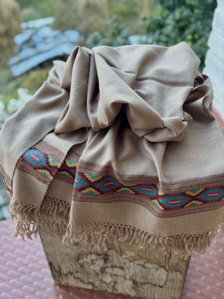 Image of Mouse brown pure wool stole with traditional himachali border