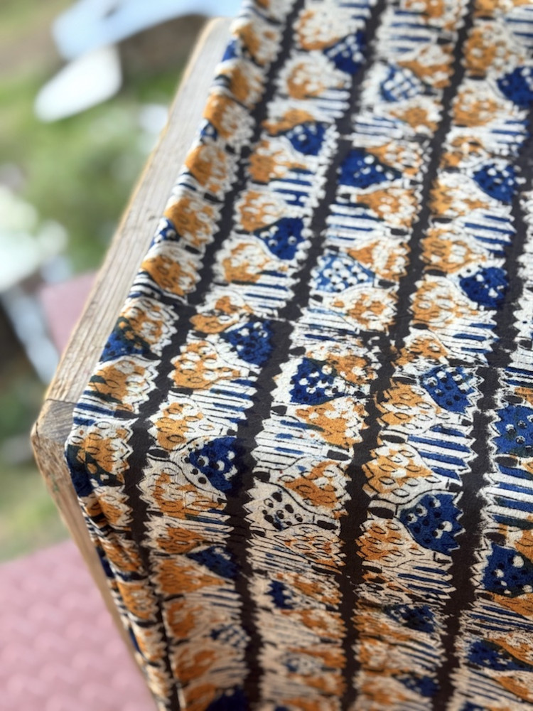 Image of Handblocked cotton fabric 2.5 meters