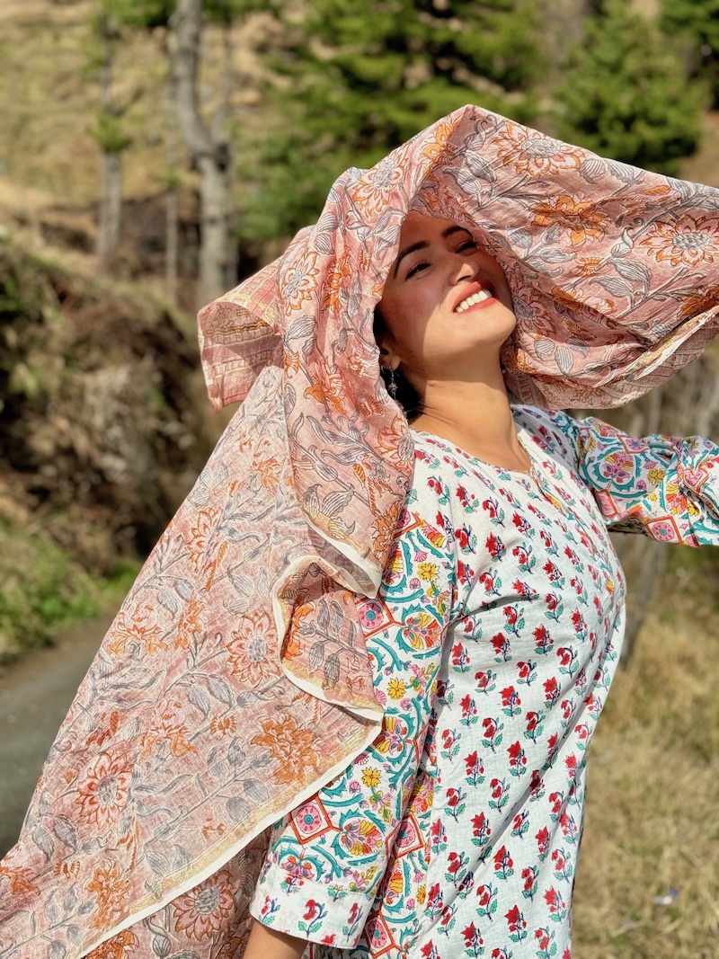 Peachish brown chanderi dupatta