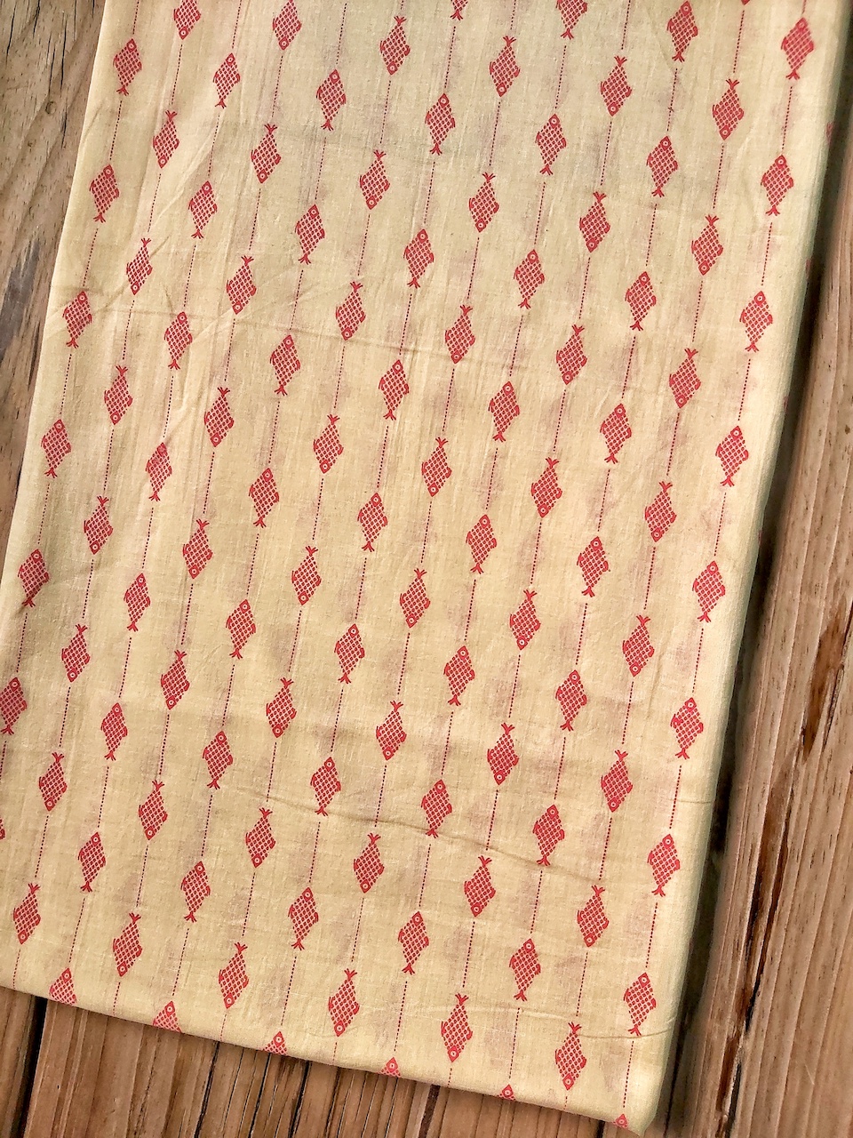 Beige fish blouse piece 1 meter