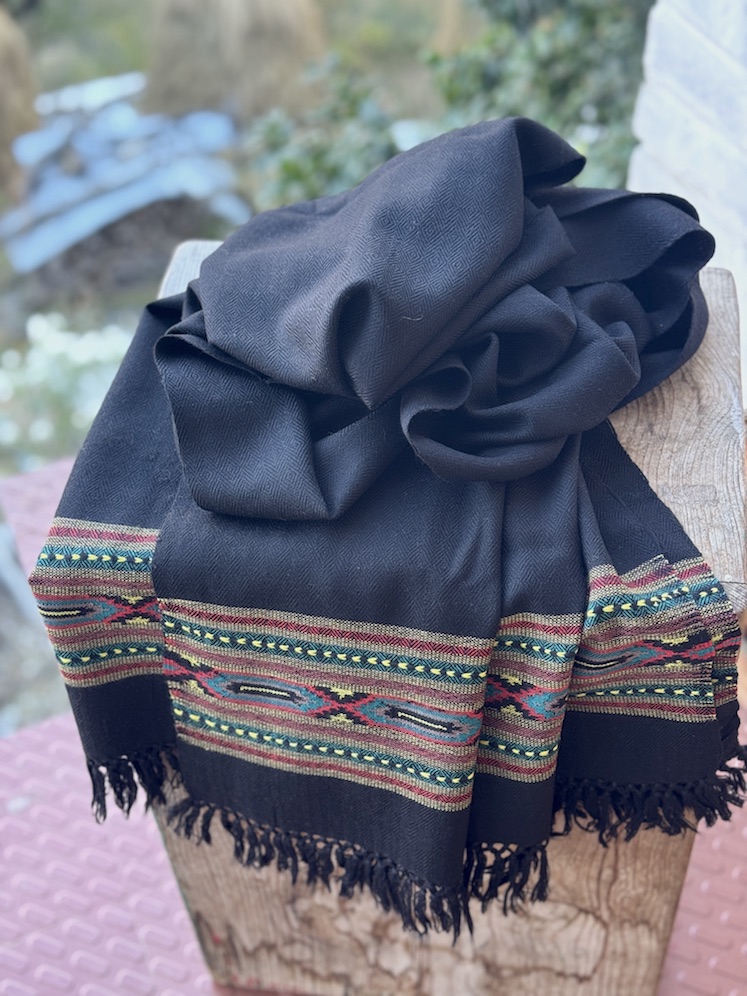 Black pure wool stole with traditional himachali border
