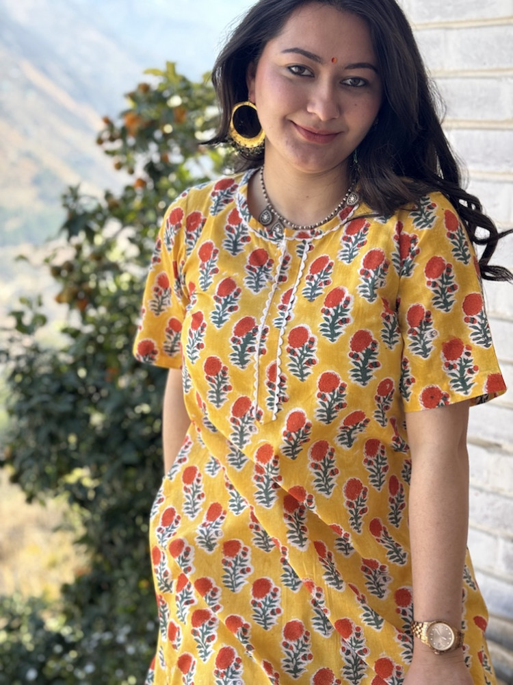 Image of COLOR ME YELLOW