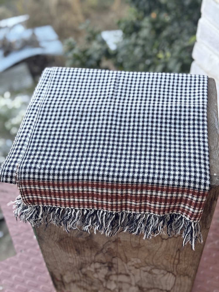 Check pure wool stole