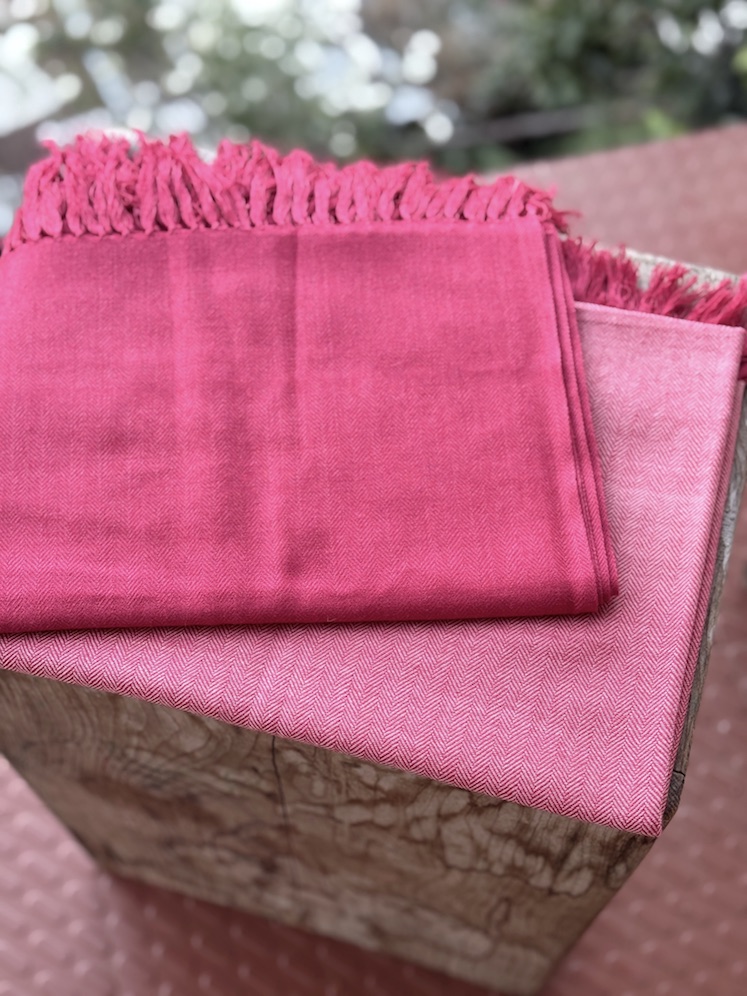 Pink dual tone pure wool stole
