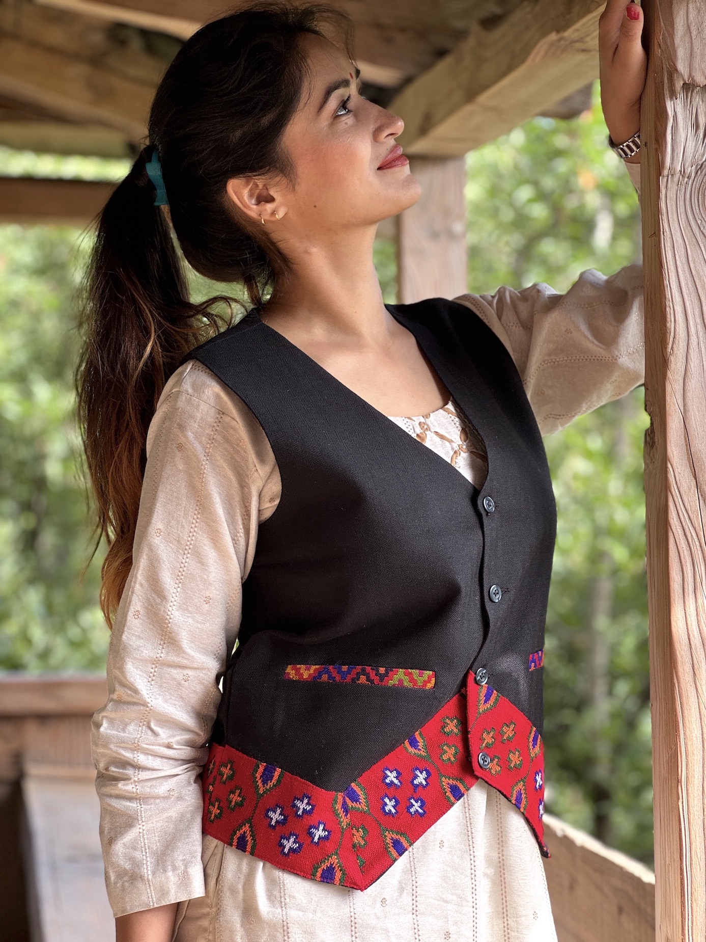 Kinnauri pure wool waist coat