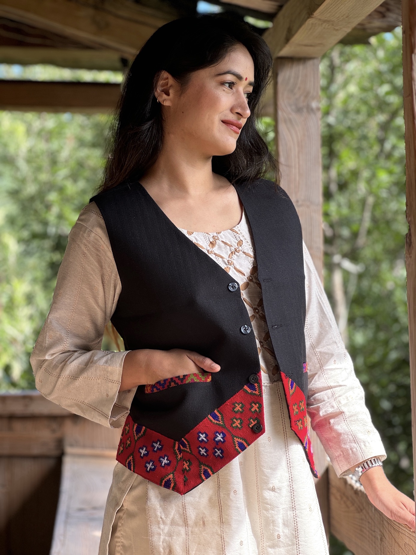 Kinnauri pure wool waist coat