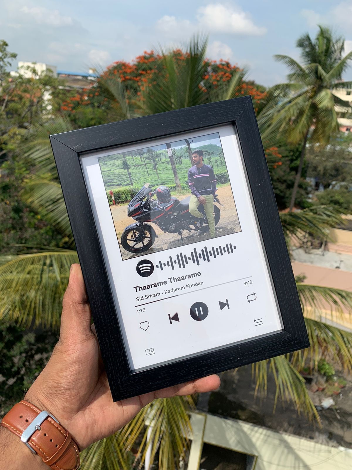 Spotify Frame