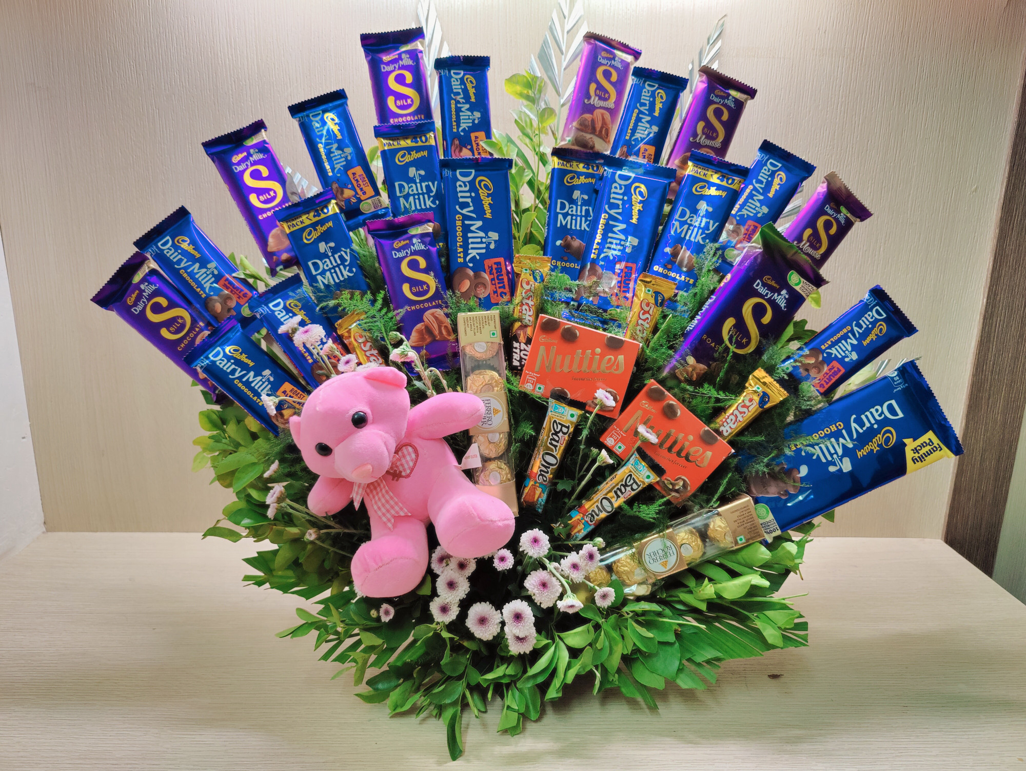 Cuddles Chocolates Delight