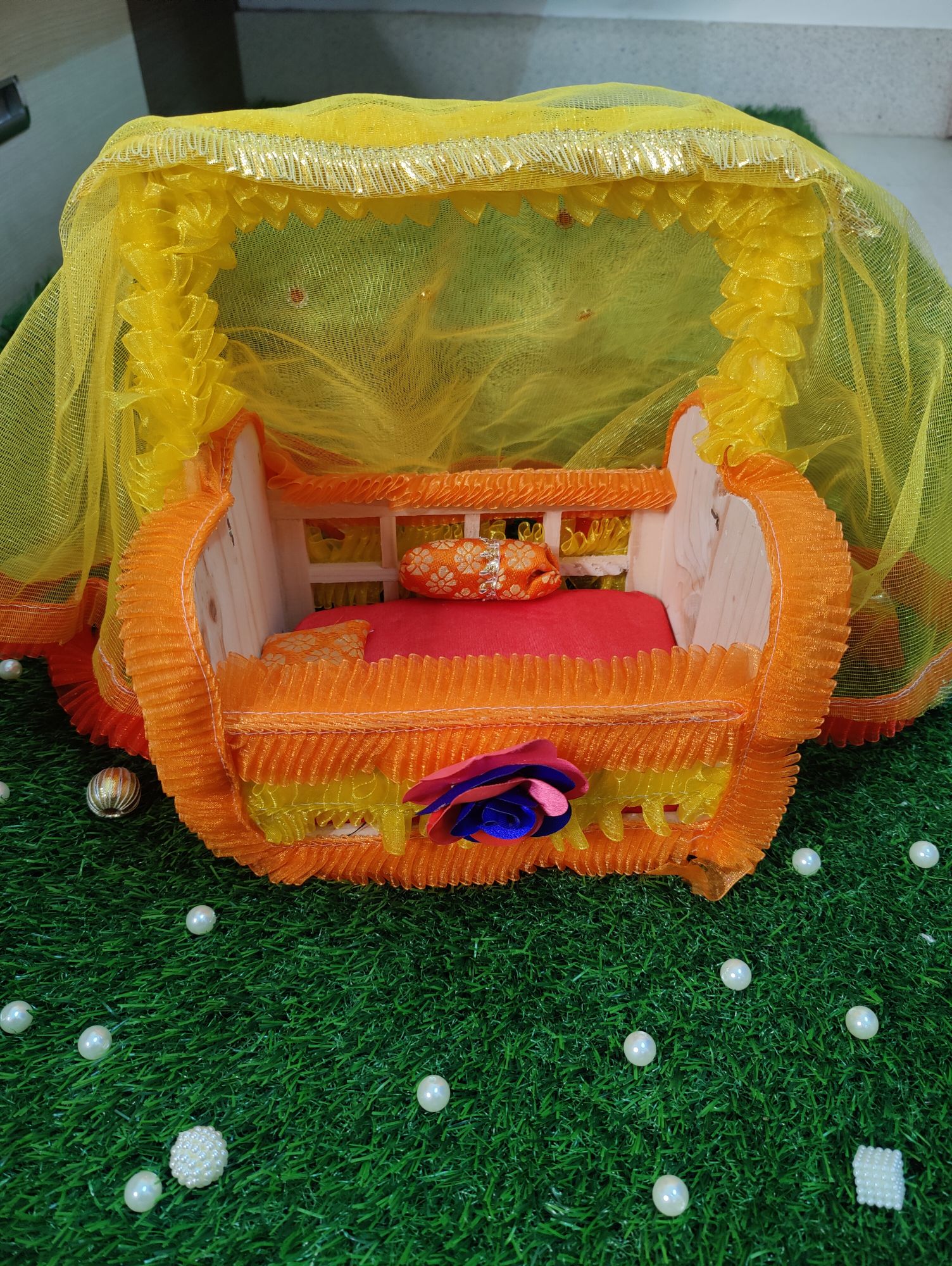 Laddu Gopal Basket