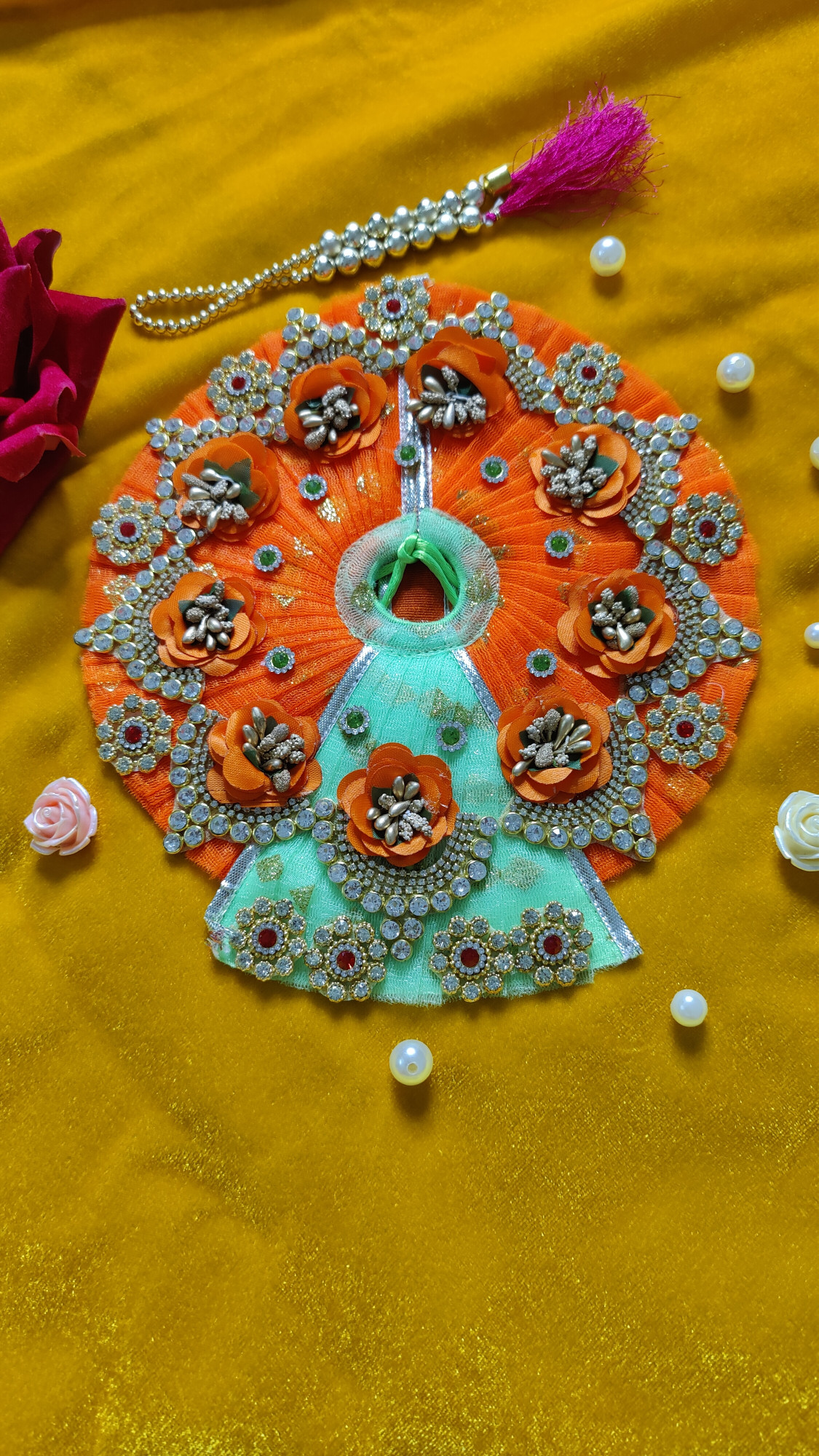 Enchanting Attire for Laddu Gopal 8