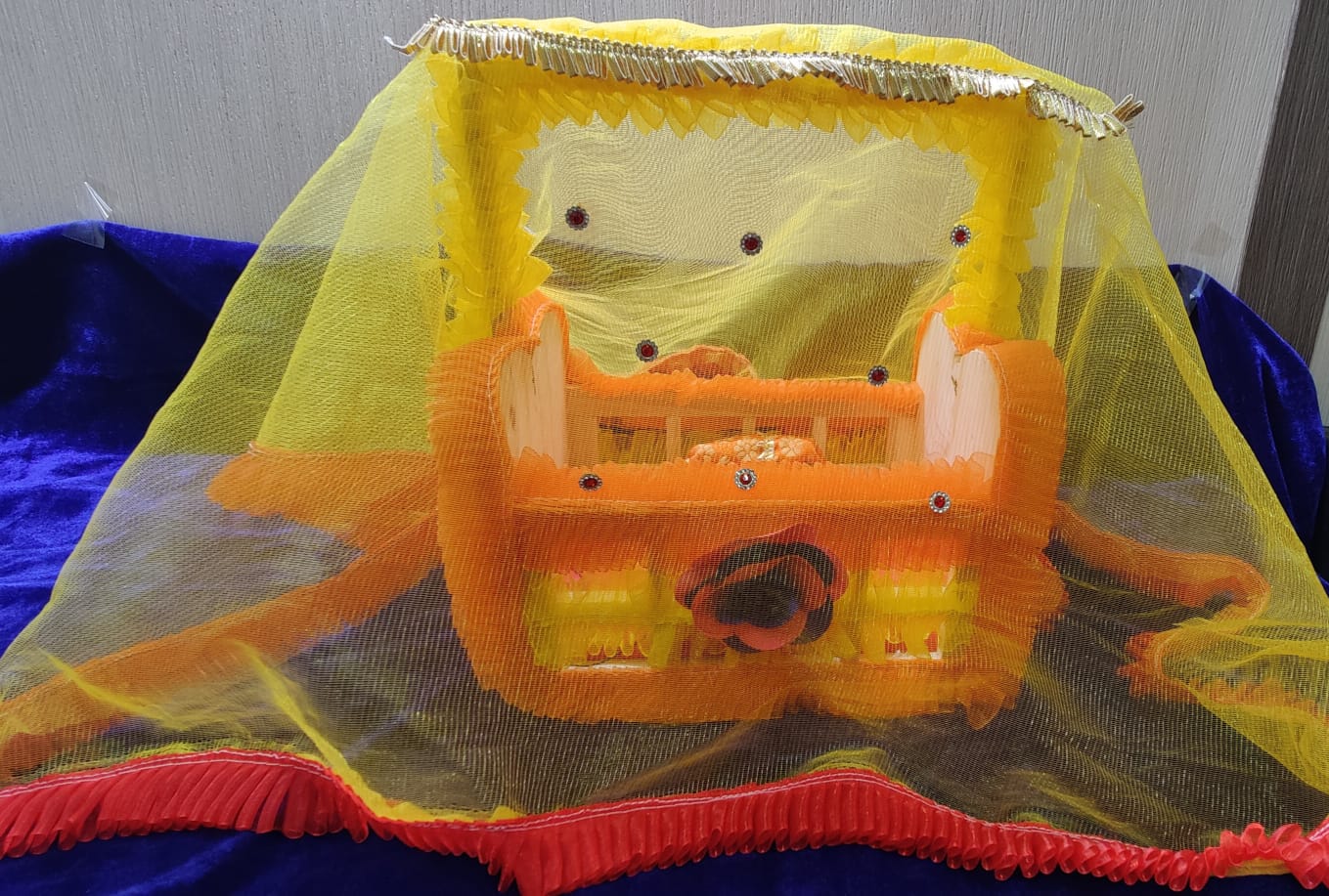 Laddu Gopal Basket
