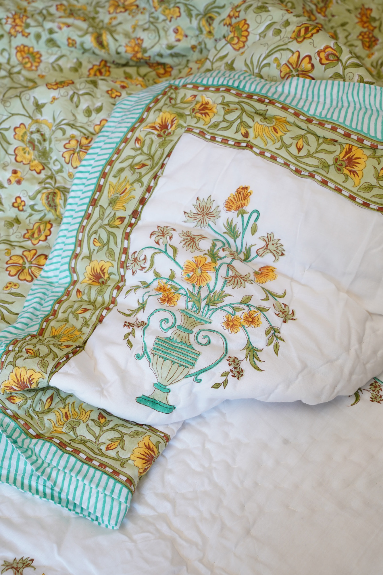 Hand Block Print Mulmul Quilt - Chic Garden Soft Jaipuri Razai Double