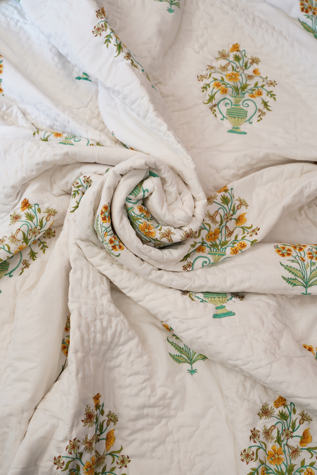 Hand Block Print Mulmul Quilt - Chic Garden Soft Jaipuri Razai Double