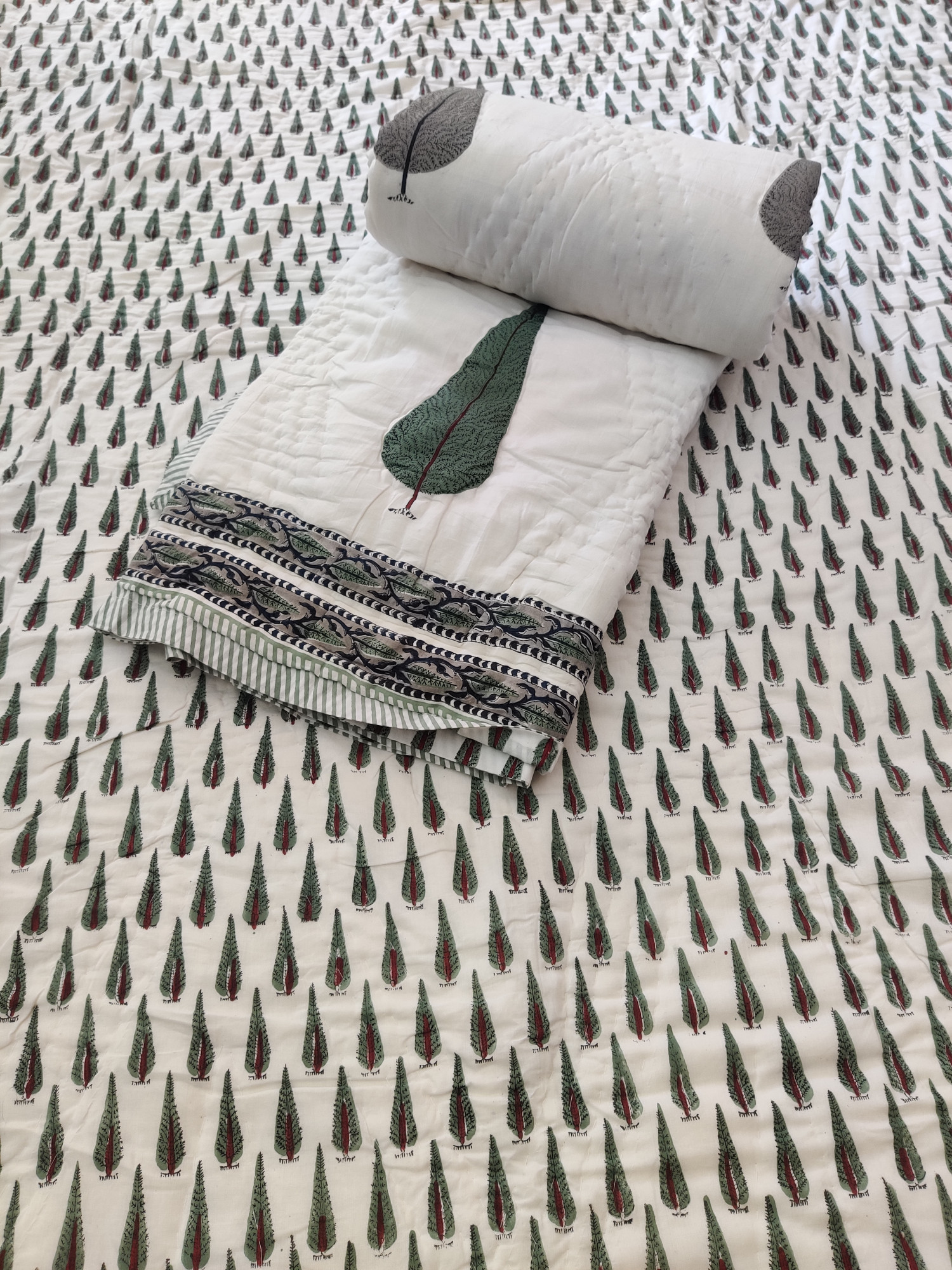 Hand Block Print Mulmul Quilt - Tropical Fern Soft Jaipuri Razai Double