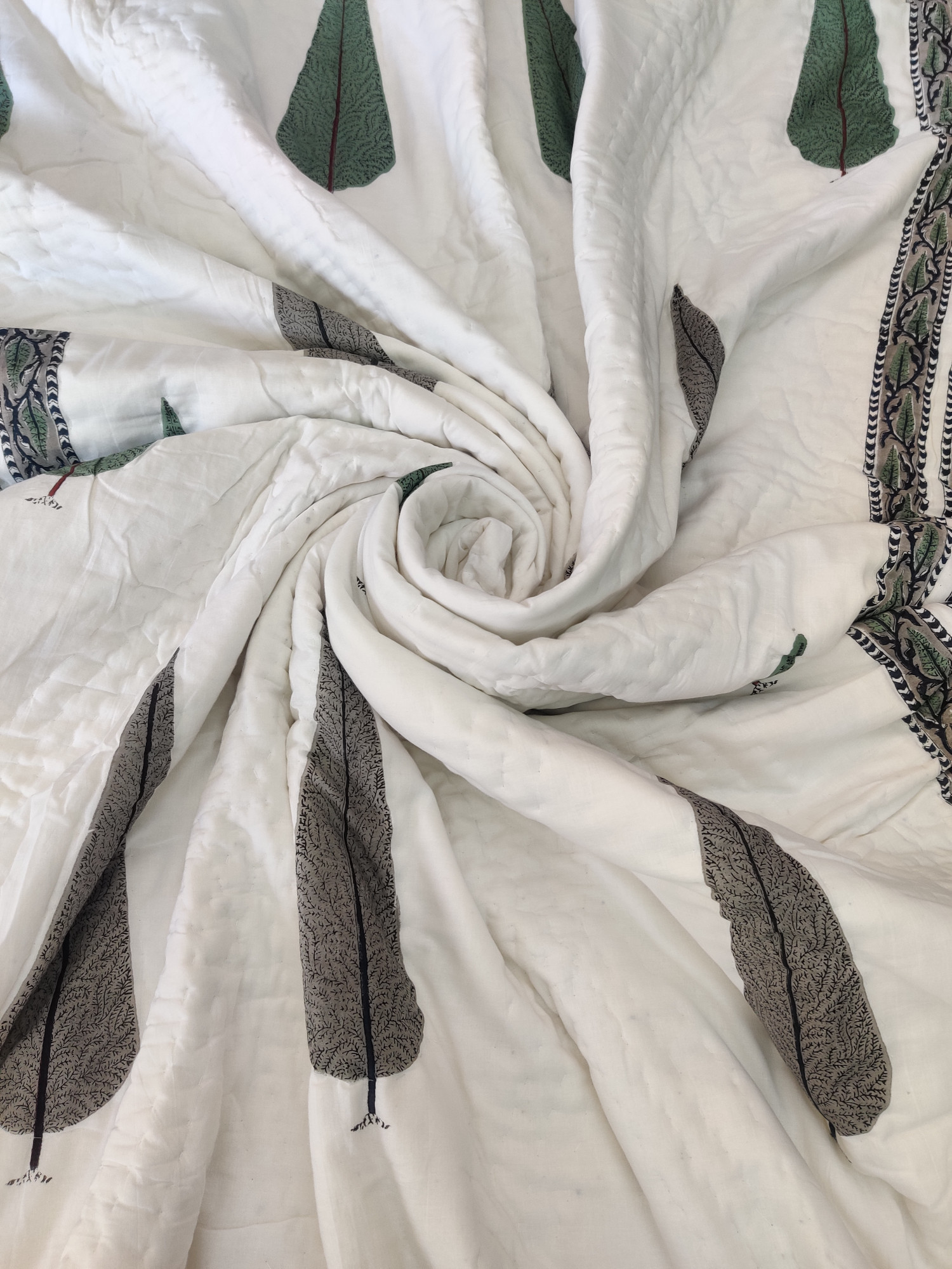 Hand Block Print Mulmul Quilt - Tropical Fern Soft Jaipuri Razai Double