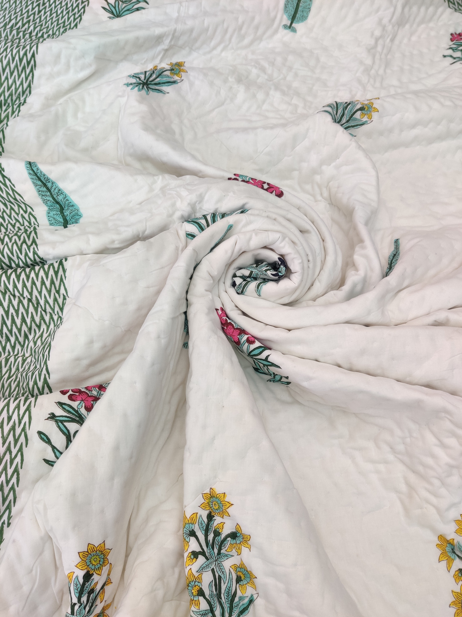 Hand Block Print Mulmul Quilt - Multiblock Blockprinted Soft Jaipuri Razai Double