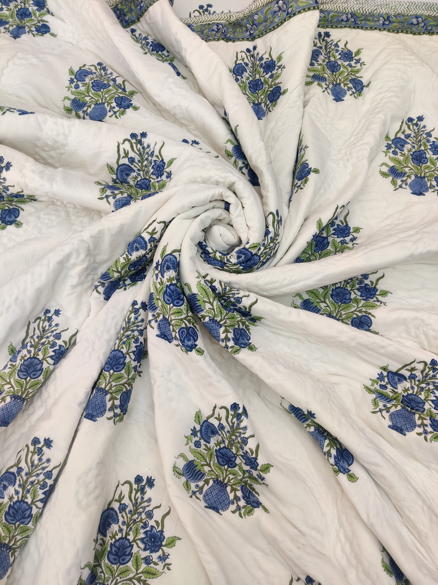Hand Block Print Mulmul Quilt - Guldasta Soft Jaipuri Razai Double