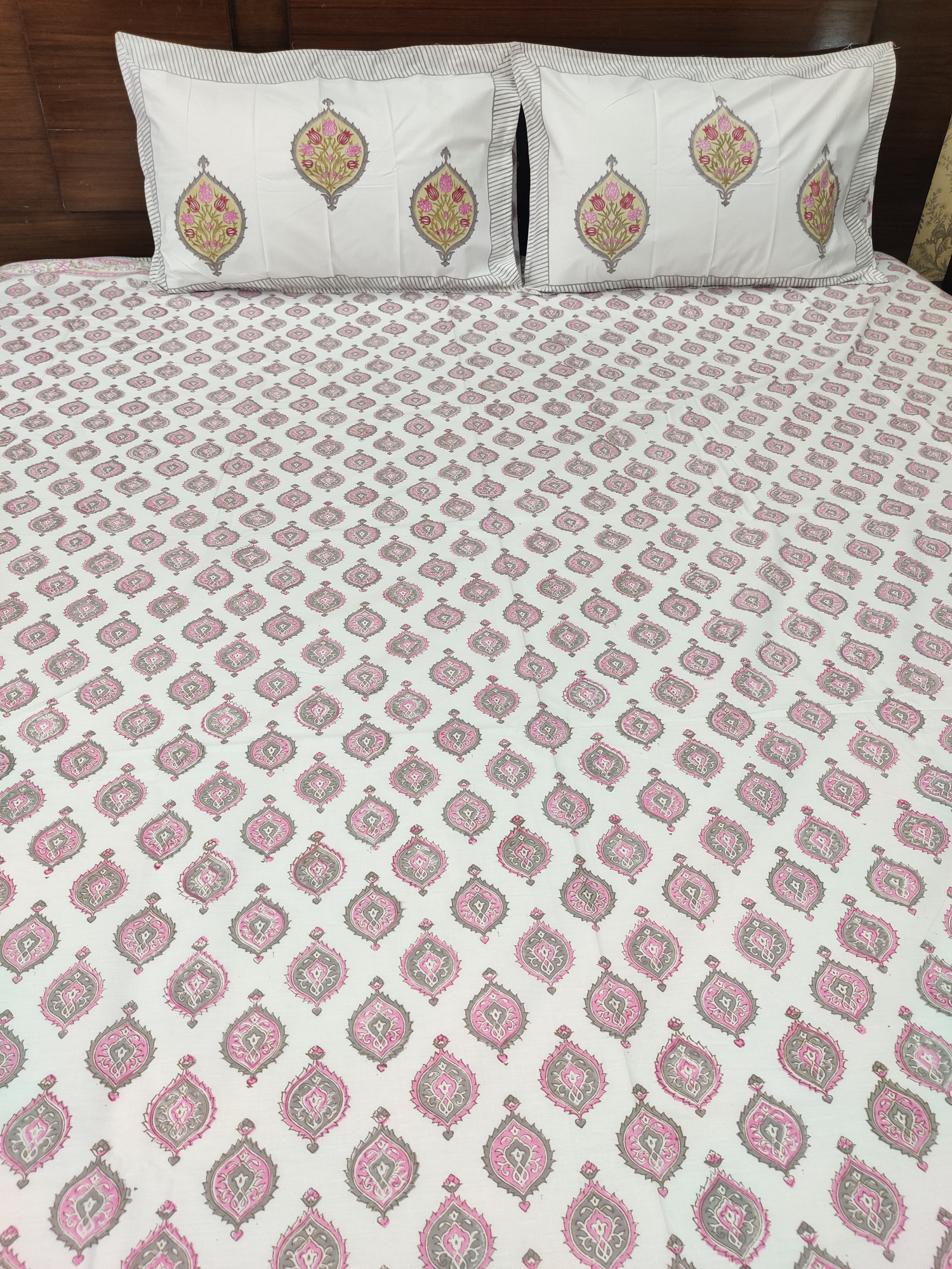 Jaipuri Block Print Bedsheet - Pink Eye Hand Block Print Cotton King Size