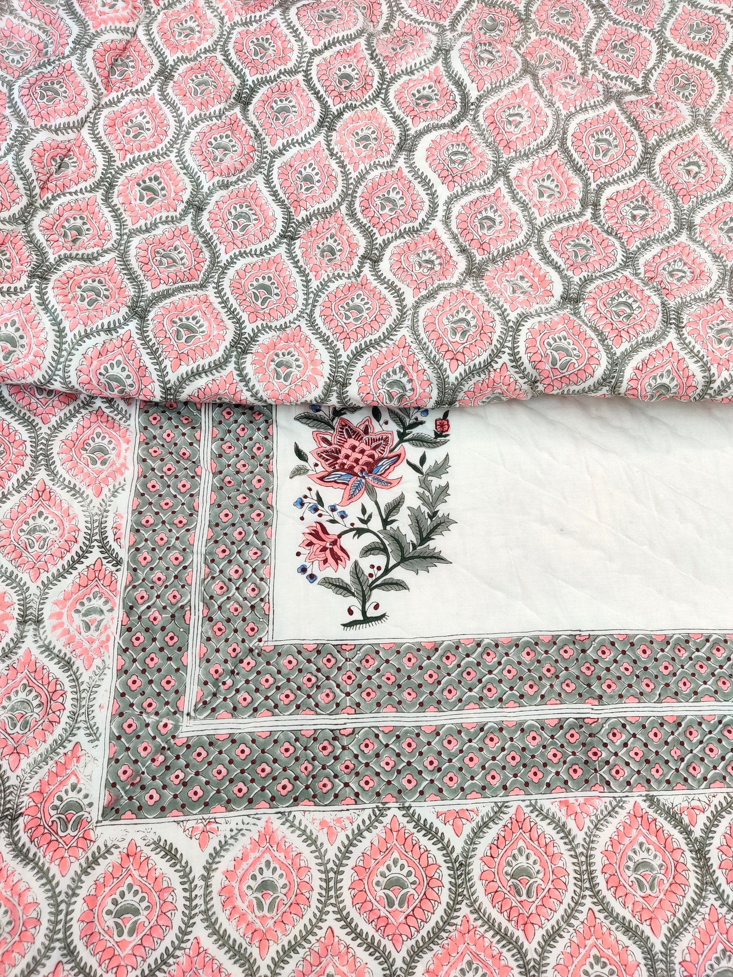 Hand Block Print Mulmul Quilt - Peach Boota Soft Jaipuri Razai Double