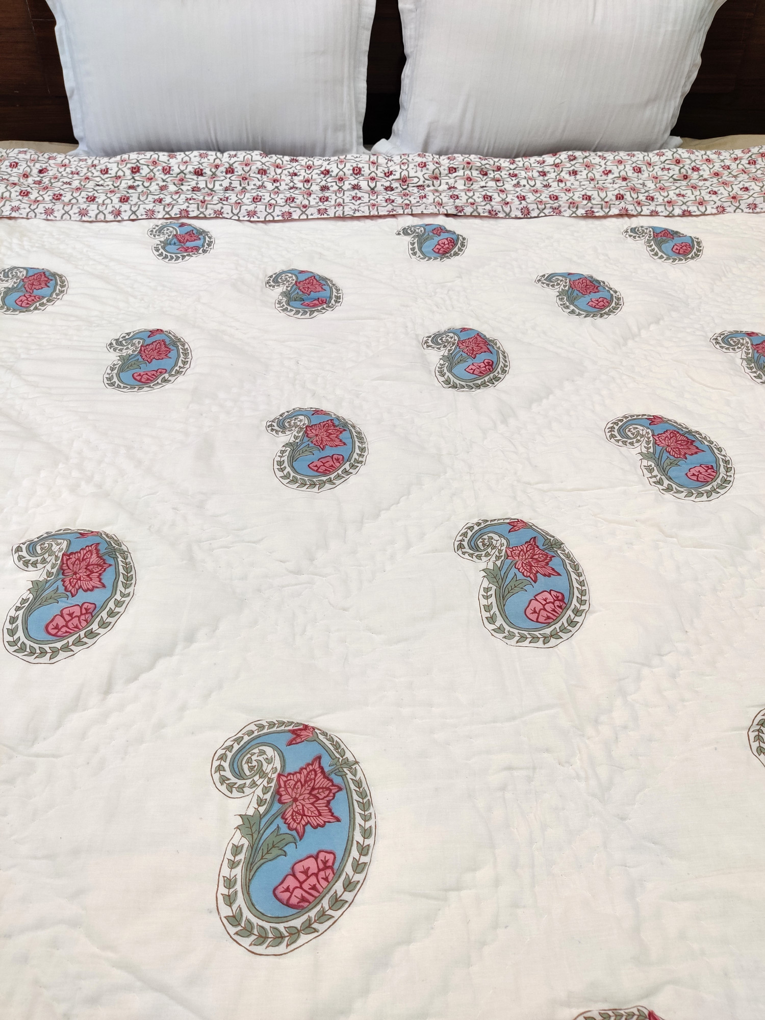 Hand Block Print Mulmul Quilt - Peach Kerry Soft Jaipuri Razai Double