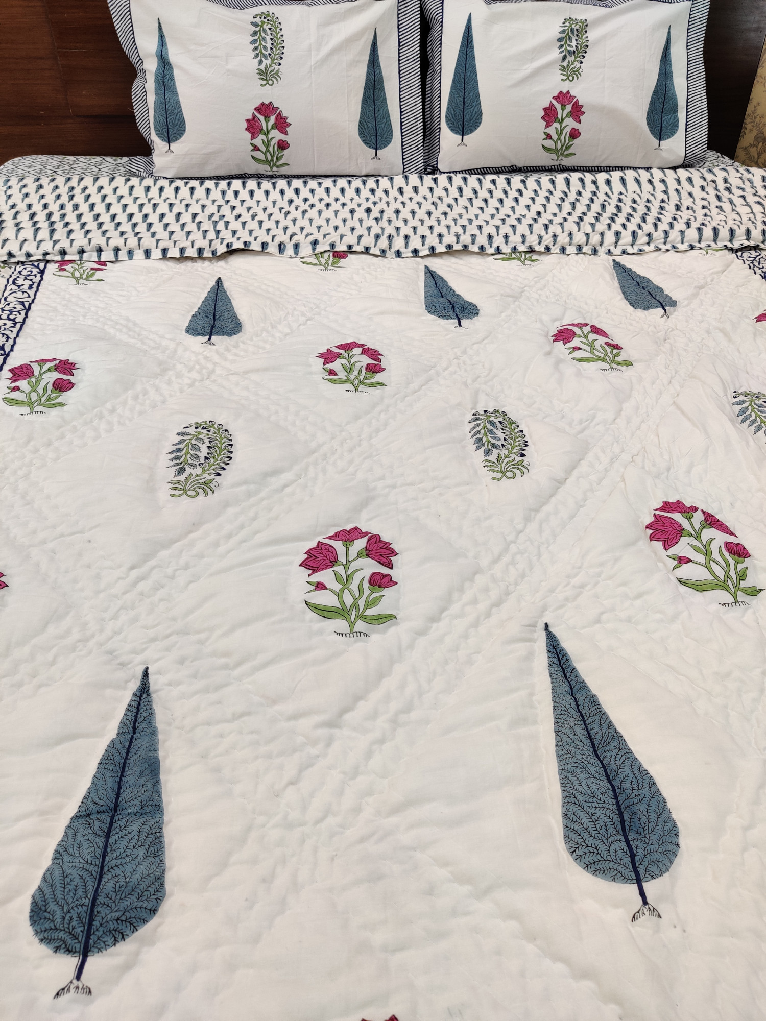 Hand Block Print Mulmul Quilt - Multi Boota Soft Jaipuri Razai Double