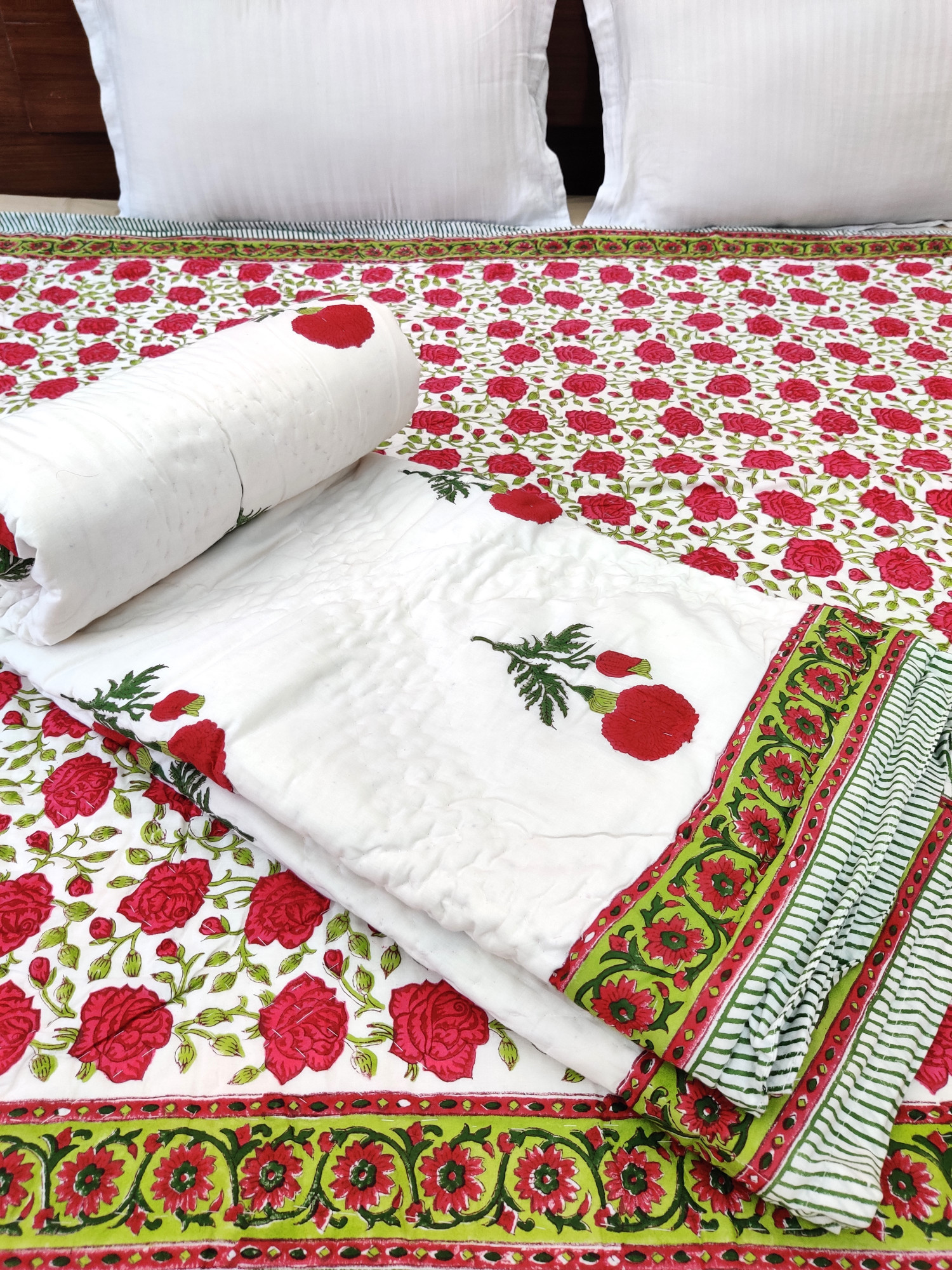 Hand Block Print Mulmul Quilt - Red Daisy Soft Jaipuri Razai Double