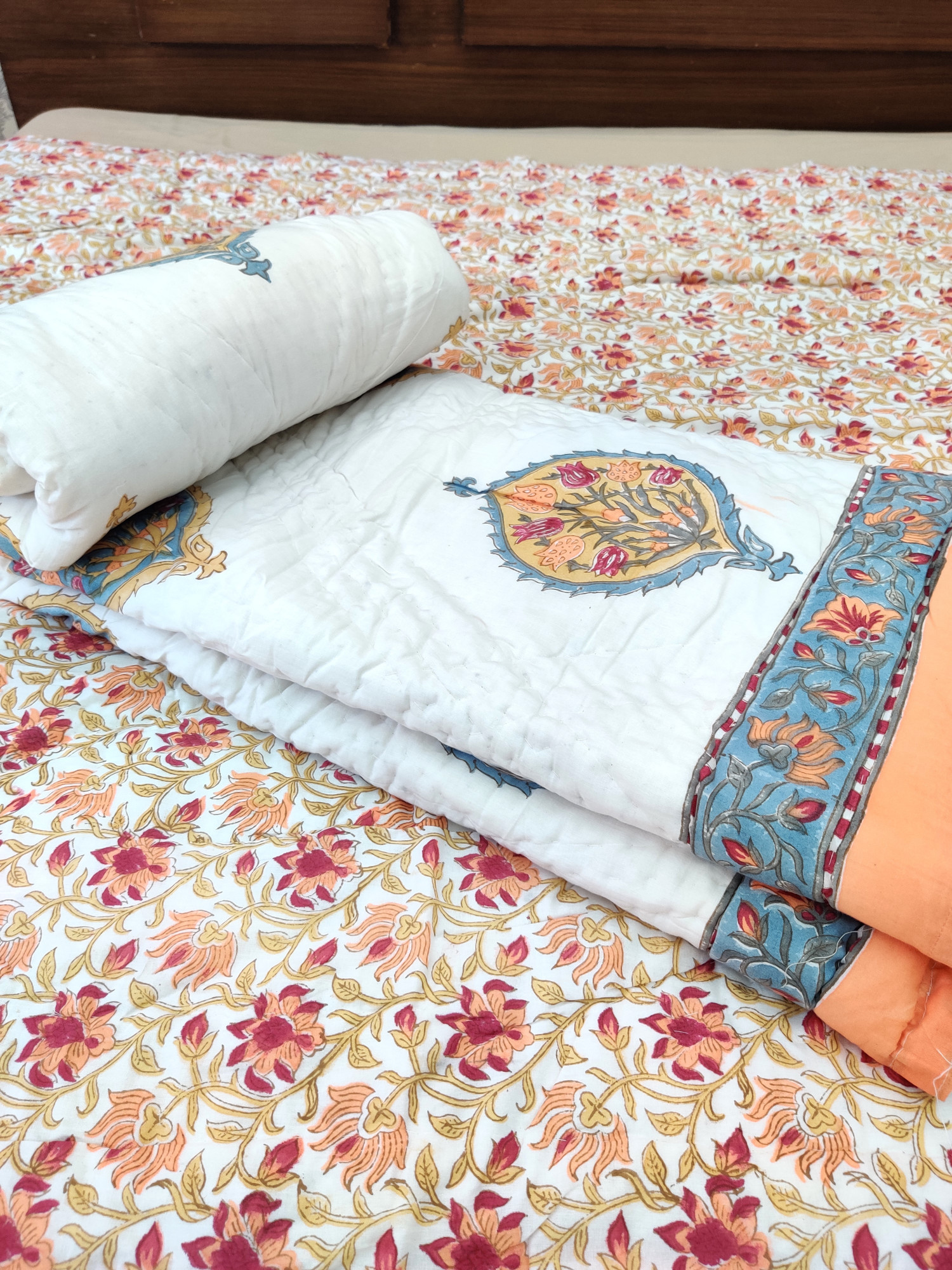 Hand Block Print Mulmul Quilt - Dark Base Floral Soft Jaipuri Razai Double