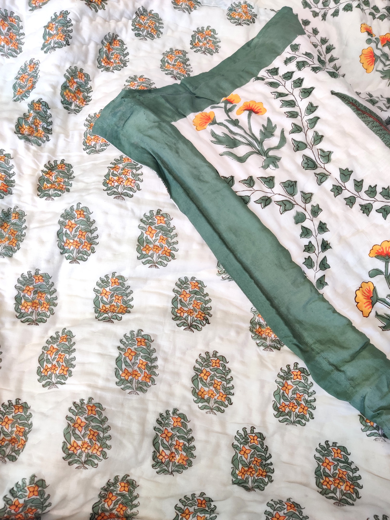 Hand Block Print Mulmul Quilt - Serene Garden Soft Jaipuri Razai Double
