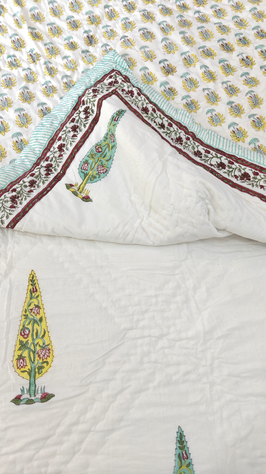 Handblock Soft Mulmul Double Jaipuri Razai | Chhipa Charm Quilt
