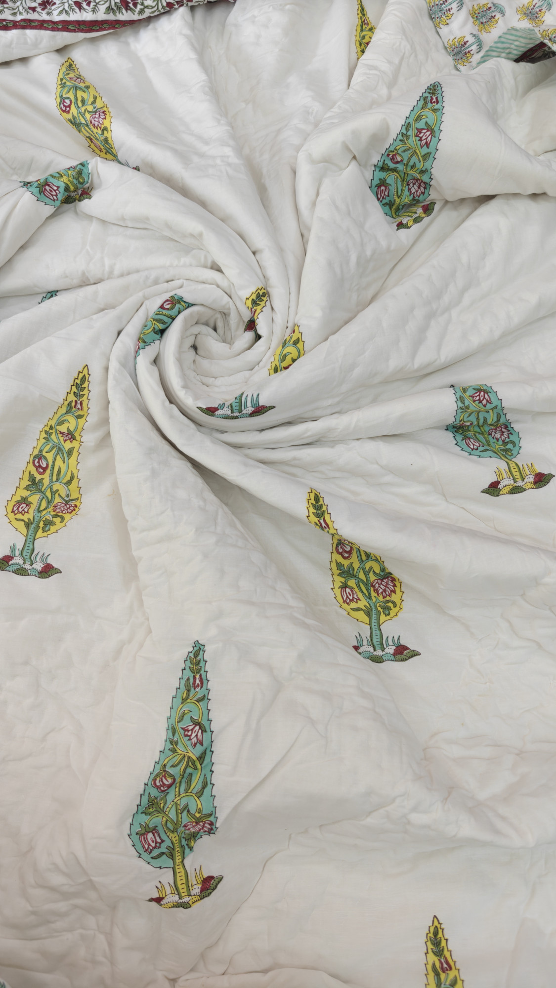 Handblock Soft Mulmul Double Jaipuri Razai | Chhipa Charm Quilt