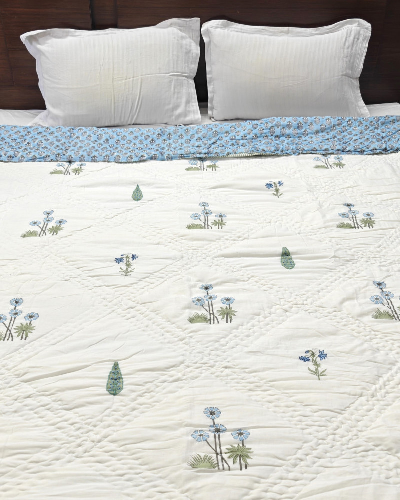 Image of Hand Block Print Mulmul Quilt - Kaseriya Threads | Soft Jaipuri Razai Double