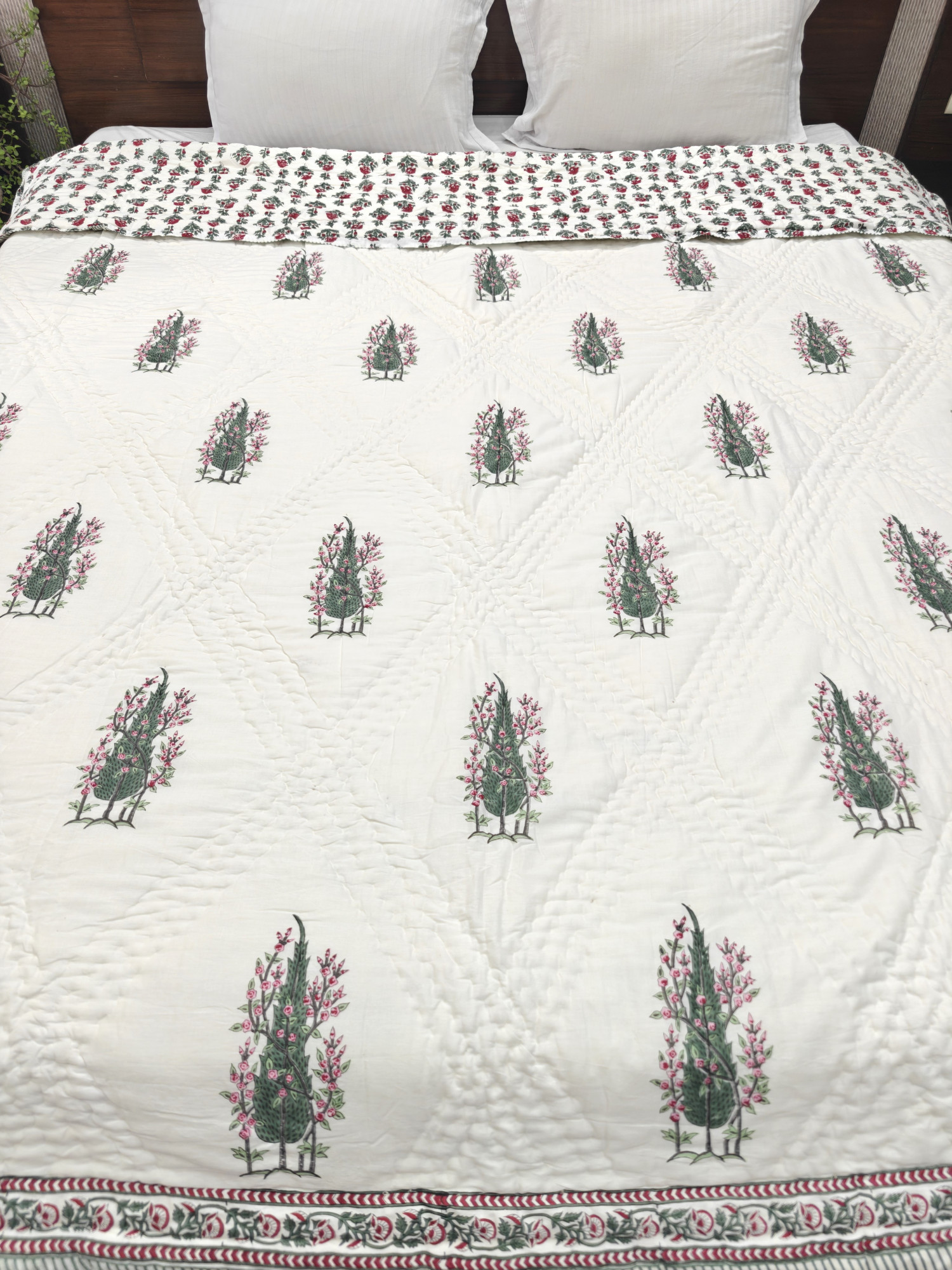 Hand Block Print Mulmul Quilt - Fern Frigned Soft Jaipuri Razai Double