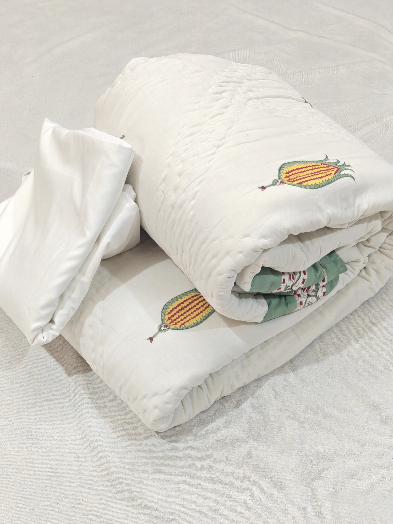 Premium white quilt cover cotton soft mulmul white razai cover Single Size